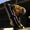 DEWALT DCN692P2 18V XR Brushless 90mm Framing Nailer (2 x 5.0Ah) - Image 8